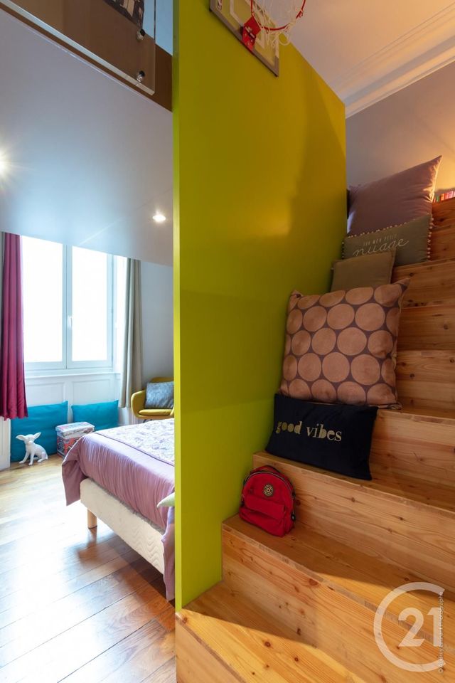 Afficher la photo en grand Appartement T6 à vendre - 6 pièces - 157.6 m2 - GRENOBLE - 38 - RHONE-ALPES - Century 21 Immobilier Du Palais