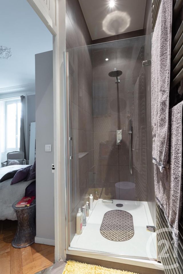 Afficher la photo en grand Appartement T6 à vendre - 6 pièces - 157.6 m2 - GRENOBLE - 38 - RHONE-ALPES - Century 21 Immobilier Du Palais