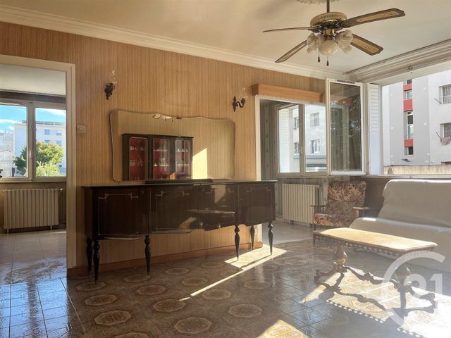 Appartement T4 à vendre - 4 pièces - 68.0 m2 - FONTAINE - 38 - RHONE-ALPES - Century 21 Immobilier Du Palais