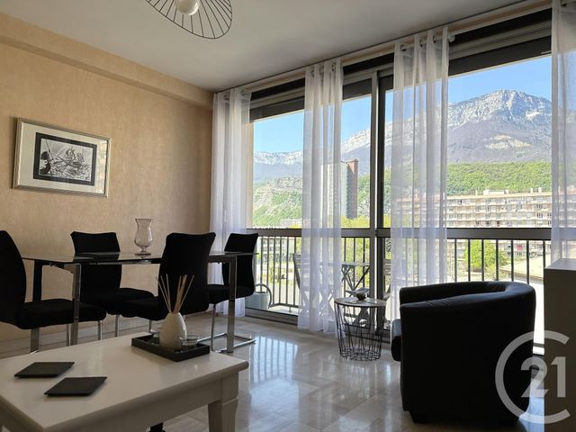 Appartement T4 à vendre - 4 pièces - 72.27 m2 - ECHIROLLES - 38 - RHONE-ALPES - Century 21 Immobilier Du Palais