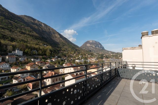 Appartement T4 à vendre - 4 pièces - 81.18 m2 - LA TRONCHE - 38 - RHONE-ALPES - Century 21 Immobilier Du Palais