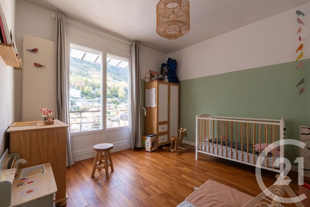 Appartement T4 à vendre - 4 pièces - 81.18 m2 - LA TRONCHE - 38 - RHONE-ALPES - Century 21 Immobilier Du Palais