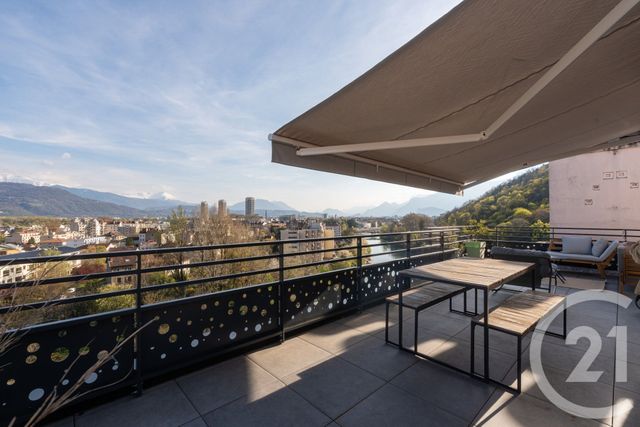 Appartement T4 à vendre - 4 pièces - 81.18 m2 - LA TRONCHE - 38 - RHONE-ALPES - Century 21 Immobilier Du Palais