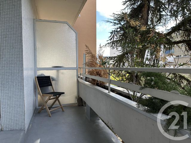 Appartement T2 à louer - 2 pièces - 59.05 m2 - GRENOBLE - 38 - RHONE-ALPES - Century 21 Immobilier Du Palais