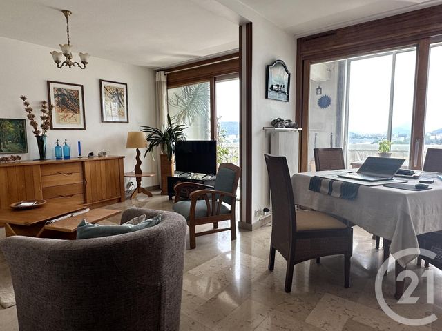 Appartement T4 à vendre - 4 pièces - 88.43 m2 - GRENOBLE - 38 - RHONE-ALPES - Century 21 Immobilier Du Palais