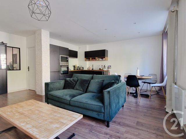 Appartement F3 à vendre - 3 pièces - 62.9 m2 - GRENOBLE - 38 - RHONE-ALPES - Century 21 Immobilier Du Palais