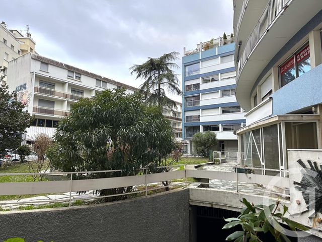 Appartement Studio à vendre - 1 pièce - 15.94 m2 - GRENOBLE - 38 - RHONE-ALPES - Century 21 Immobilier Du Palais