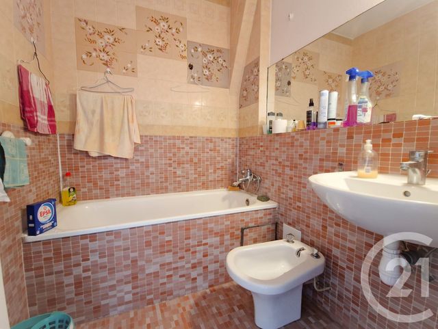 Appartement T1 à vendre - 2 pièces - 31.0 m2 - GRENOBLE - 38 - RHONE-ALPES - Century 21 Immobilier Du Palais