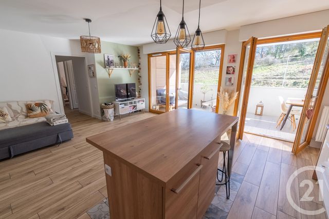 Appartement T3 à vendre - 3 pièces - 71.83 m2 - SEYSSINS - 38 - RHONE-ALPES - Century 21 Immobilier Du Palais