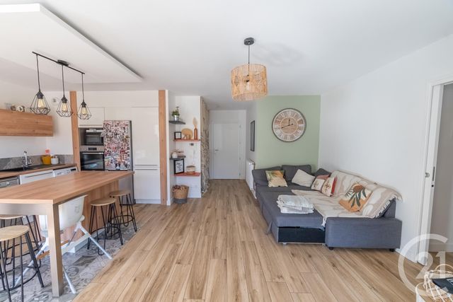 Appartement T3 à vendre - 3 pièces - 71.83 m2 - SEYSSINS - 38 - RHONE-ALPES - Century 21 Immobilier Du Palais