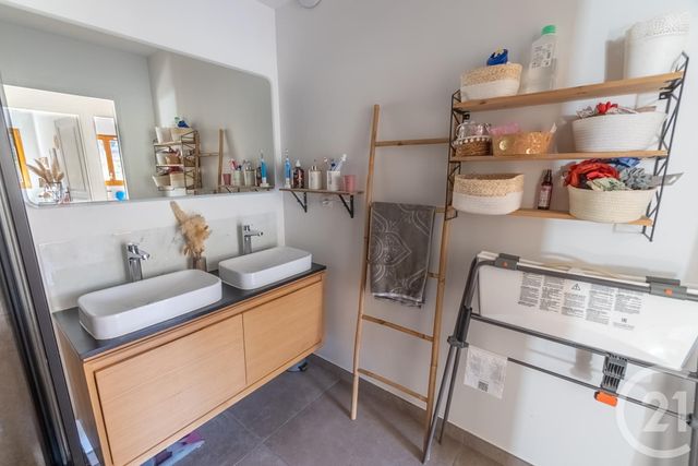 Appartement T3 à vendre - 3 pièces - 71.83 m2 - SEYSSINS - 38 - RHONE-ALPES - Century 21 Immobilier Du Palais