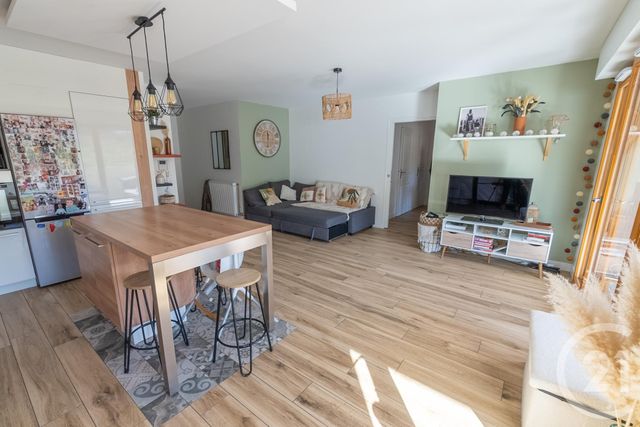 Appartement T3 à vendre - 3 pièces - 71.83 m2 - SEYSSINS - 38 - RHONE-ALPES - Century 21 Immobilier Du Palais