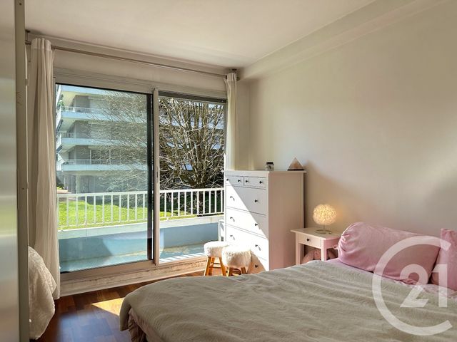 Appartement T2 à vendre - 2 pièces - 80.24 m2 - MEYLAN - 38 - RHONE-ALPES - Century 21 Immobilier Du Palais