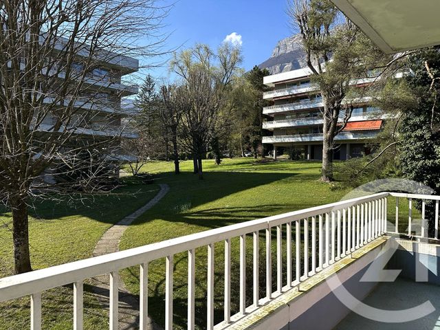 Appartement T2 à vendre - 2 pièces - 80.24 m2 - MEYLAN - 38 - RHONE-ALPES - Century 21 Immobilier Du Palais