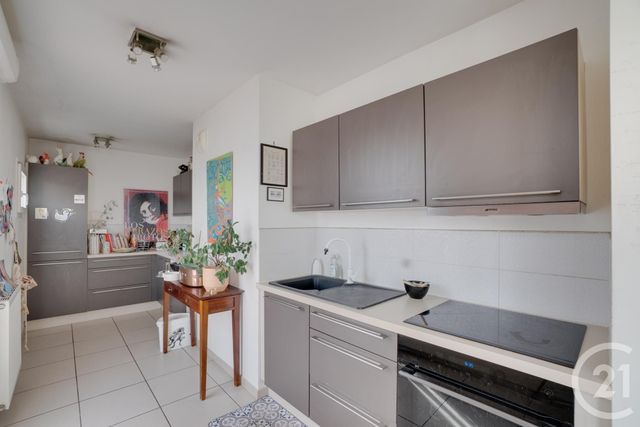 Appartement T5 à vendre - 5 pièces - 119.92 m2 - GRENOBLE - 38 - RHONE-ALPES - Century 21 Immobilier Du Palais