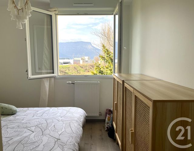 Appartement T3 à vendre - 3 pièces - 63.59 m2 - FONTANIL CORNILLON - 38 - RHONE-ALPES - Century 21 Immobilier Du Palais