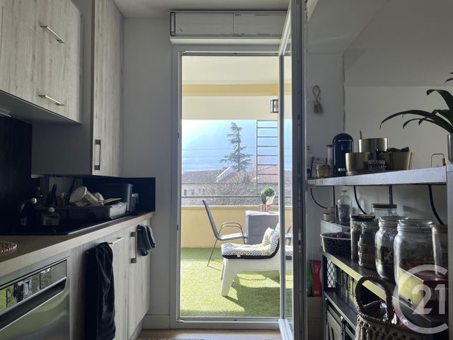 Appartement T3 à vendre - 3 pièces - 63.59 m2 - FONTANIL CORNILLON - 38 - RHONE-ALPES - Century 21 Immobilier Du Palais
