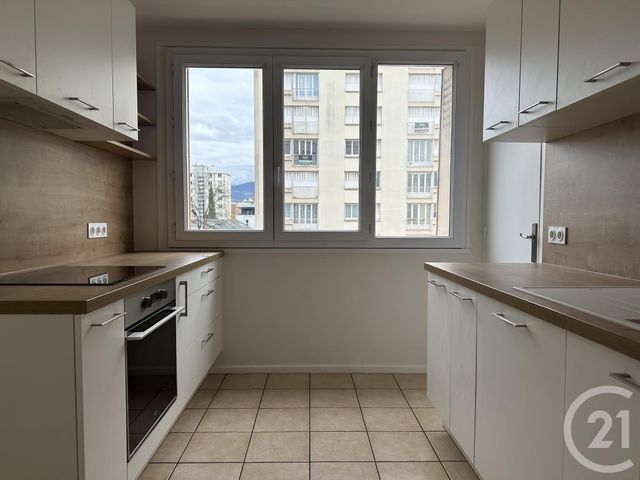 Appartement T4 à louer - 4 pièces - 68.0 m2 - GRENOBLE - 38 - RHONE-ALPES - Century 21 Immobilier Du Palais