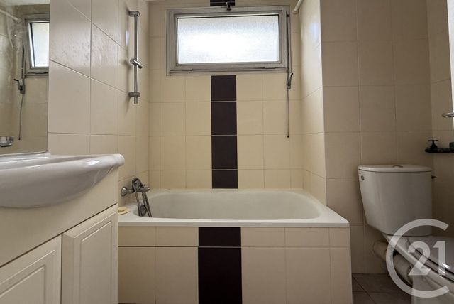 Appartement F1 à vendre - 1 pièce - 32.42 m2 - GRENOBLE - 38 - RHONE-ALPES - Century 21 Immobilier Du Palais