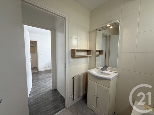 Appartement F1 à vendre - 1 pièce - 32.42 m2 - GRENOBLE - 38 - RHONE-ALPES - Century 21 Immobilier Du Palais