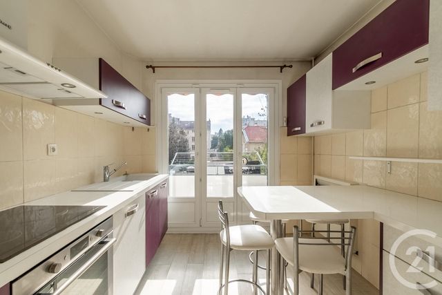 Appartement T6 à vendre - 5 pièces - 133.5 m2 - GRENOBLE - 38 - RHONE-ALPES - Century 21 Immobilier Du Palais