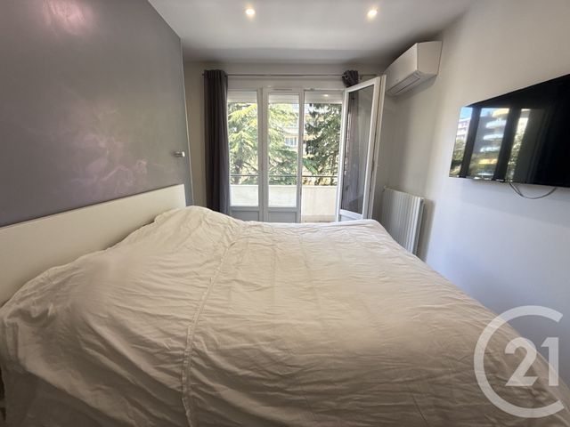 Appartement F3 à vendre - 3 pièces - 72.32 m2 - GRENOBLE - 38 - RHONE-ALPES - Century 21 Immobilier Du Palais