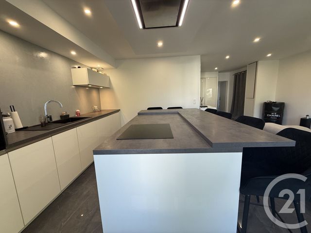 Appartement F3 à vendre - 3 pièces - 72.32 m2 - GRENOBLE - 38 - RHONE-ALPES - Century 21 Immobilier Du Palais