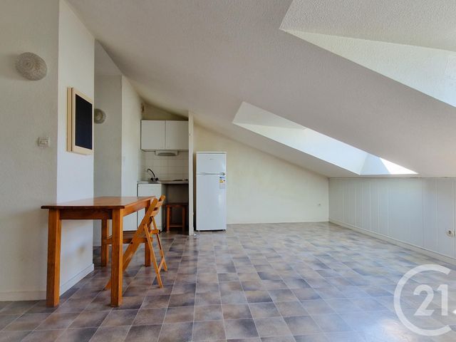 Appartement F1 à vendre - 1 pièce - 19.0 m2 - GRENOBLE - 38 - RHONE-ALPES - Century 21 Immobilier Du Palais