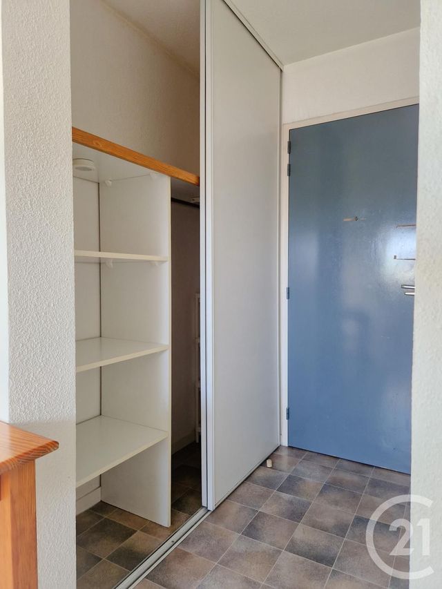 Appartement F1 à vendre - 1 pièce - 19.0 m2 - GRENOBLE - 38 - RHONE-ALPES - Century 21 Immobilier Du Palais