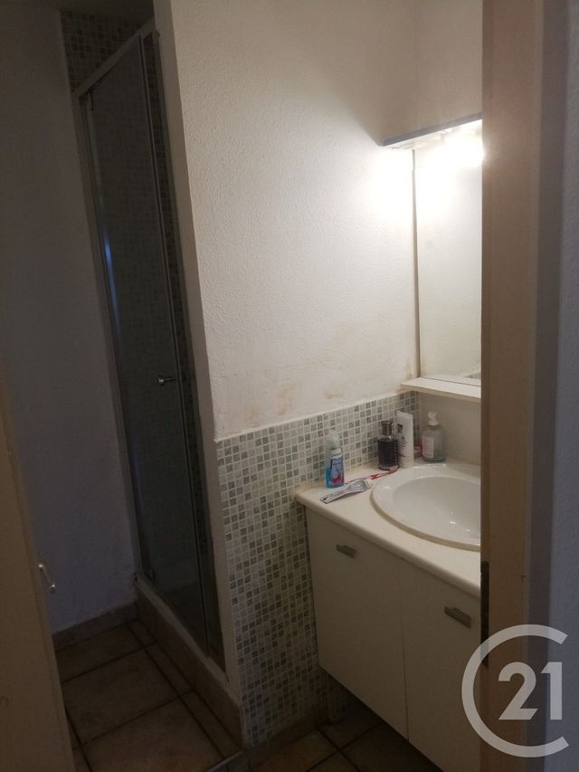 Afficher la photo en grand Appartement T2 à vendre - 2 pièces - 36.09 m2 - GRENOBLE - 38 - RHONE-ALPES - Century 21 Immobilier Du Palais