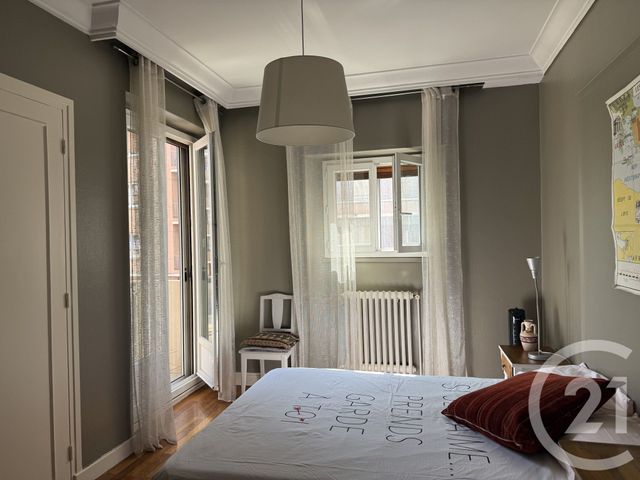 Afficher la photo en grand Appartement F4 à vendre - 4 pièces - 81.71 m2 - GRENOBLE - 38 - RHONE-ALPES - Century 21 Immobilier Du Palais
