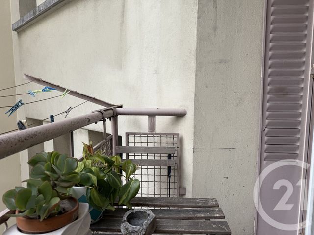 Afficher la photo en grand Appartement F4 à vendre - 4 pièces - 81.71 m2 - GRENOBLE - 38 - RHONE-ALPES - Century 21 Immobilier Du Palais