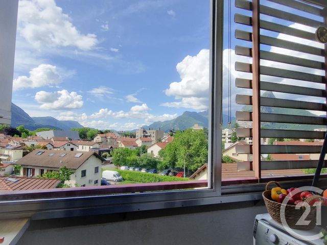 Appartement F3 à vendre - 3 pièces - 68.0 m2 - FONTAINE - 38 - RHONE-ALPES - Century 21 Immobilier Du Palais