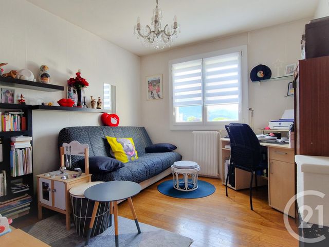 Appartement F3 à vendre - 3 pièces - 68.0 m2 - FONTAINE - 38 - RHONE-ALPES - Century 21 Immobilier Du Palais