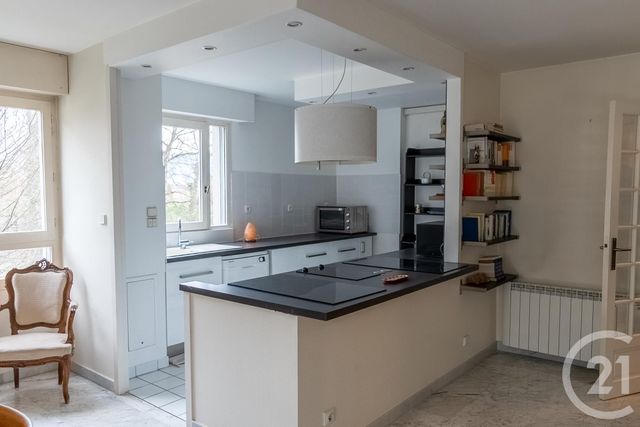 Appartement T3 à vendre - 3 pièces - 105.0 m2 - MEYLAN - 38 - RHONE-ALPES - Century 21 Immobilier Du Palais