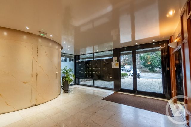 Appartement T3 à vendre - 3 pièces - 105.0 m2 - MEYLAN - 38 - RHONE-ALPES - Century 21 Immobilier Du Palais