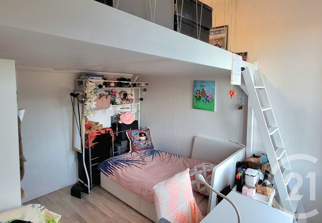 Afficher la photo en grand Appartement F3 à vendre - 3 pièces - 61.12 m2 - ST MARTIN D HERES - 38 - RHONE-ALPES - Century 21 Immobilier Du Palais