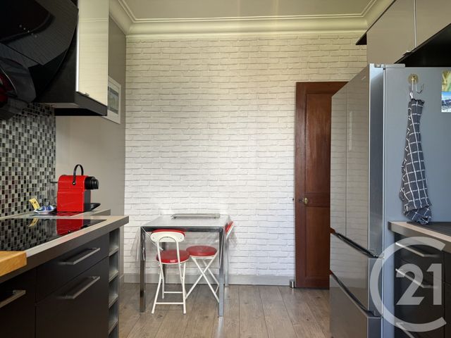 Afficher la photo en grand Appartement F3 à vendre - 3 pièces - 61.12 m2 - ST MARTIN D HERES - 38 - RHONE-ALPES - Century 21 Immobilier Du Palais