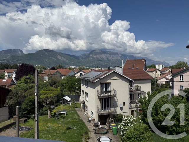 Afficher la photo en grand Appartement F3 à vendre - 3 pièces - 61.12 m2 - ST MARTIN D HERES - 38 - RHONE-ALPES - Century 21 Immobilier Du Palais