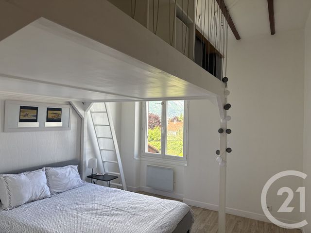 Afficher la photo en grand Appartement F3 à vendre - 3 pièces - 61.12 m2 - ST MARTIN D HERES - 38 - RHONE-ALPES - Century 21 Immobilier Du Palais