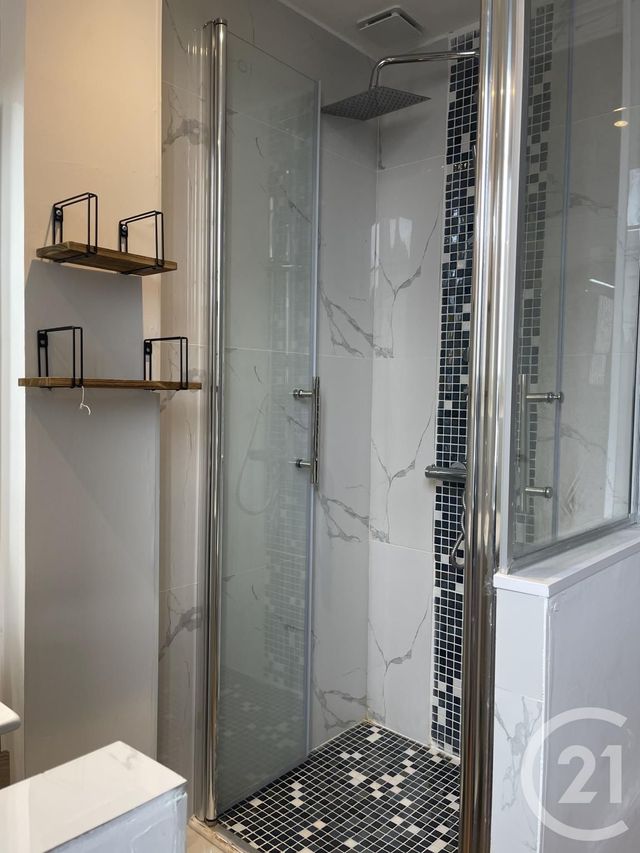 Appartement à vendre - 2 pièces - 34.3 m2 - GRENOBLE - 38 - RHONE-ALPES - Century 21 Immobilier Du Palais