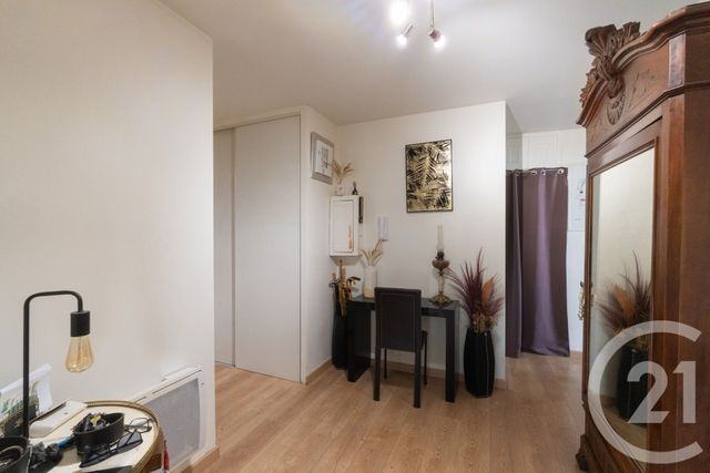 Appartement T4 à vendre - 4 pièces - 84.89 m2 - FONTAINE - 38 - RHONE-ALPES - Century 21 Immobilier Du Palais