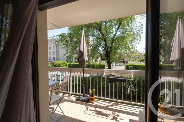 Appartement T4 à vendre - 4 pièces - 84.89 m2 - FONTAINE - 38 - RHONE-ALPES - Century 21 Immobilier Du Palais
