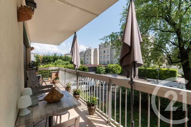 Appartement T4 à vendre - 4 pièces - 84.89 m2 - FONTAINE - 38 - RHONE-ALPES - Century 21 Immobilier Du Palais