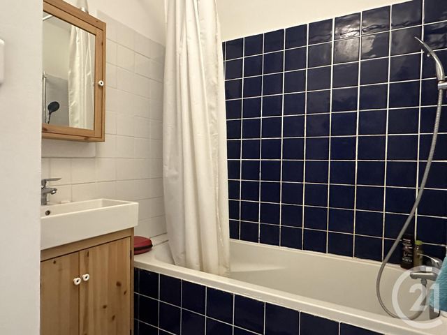 Afficher la photo en grand Appartement T3 à vendre - 3 pièces - 73.0 m2 - GRENOBLE - 38 - RHONE-ALPES - Century 21 Immobilier Du Palais