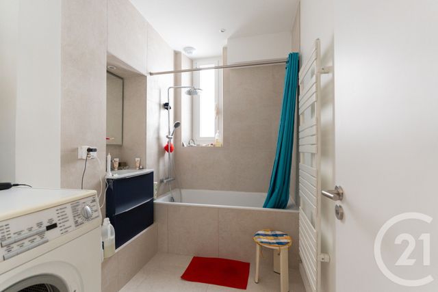 Appartement T3 à vendre - 3 pièces - 79.2 m2 - GRENOBLE - 38 - RHONE-ALPES - Century 21 Immobilier Du Palais