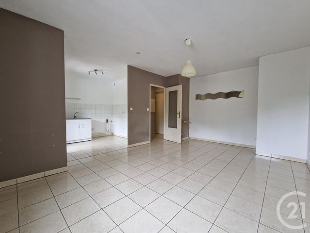 Appartement F2 à vendre - 2 pièces - 43.18 m2 - ECHIROLLES - 38 - RHONE-ALPES - Century 21 Immobilier Du Palais