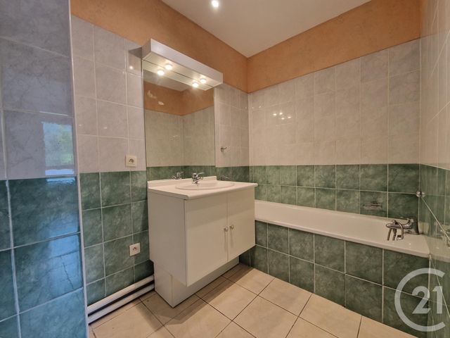 Appartement F2 à vendre - 2 pièces - 43.18 m2 - ECHIROLLES - 38 - RHONE-ALPES - Century 21 Immobilier Du Palais