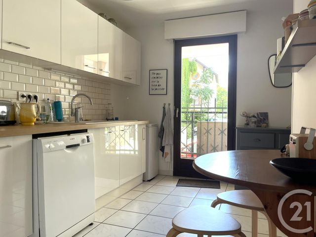 Appartement T4 à vendre - 4 pièces - 92.75 m2 - GRENOBLE - 38 - RHONE-ALPES - Century 21 Immobilier Du Palais