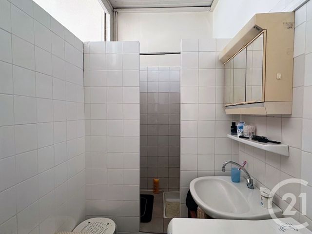 Appartement T2 à vendre - 2 pièces - 38.89 m2 - GRENOBLE - 38 - RHONE-ALPES - Century 21 Immobilier Du Palais